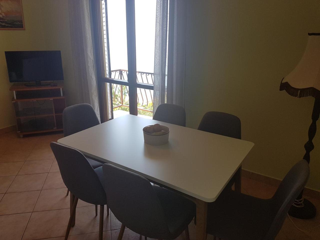 Apartment Danica Брела Екстер'єр фото